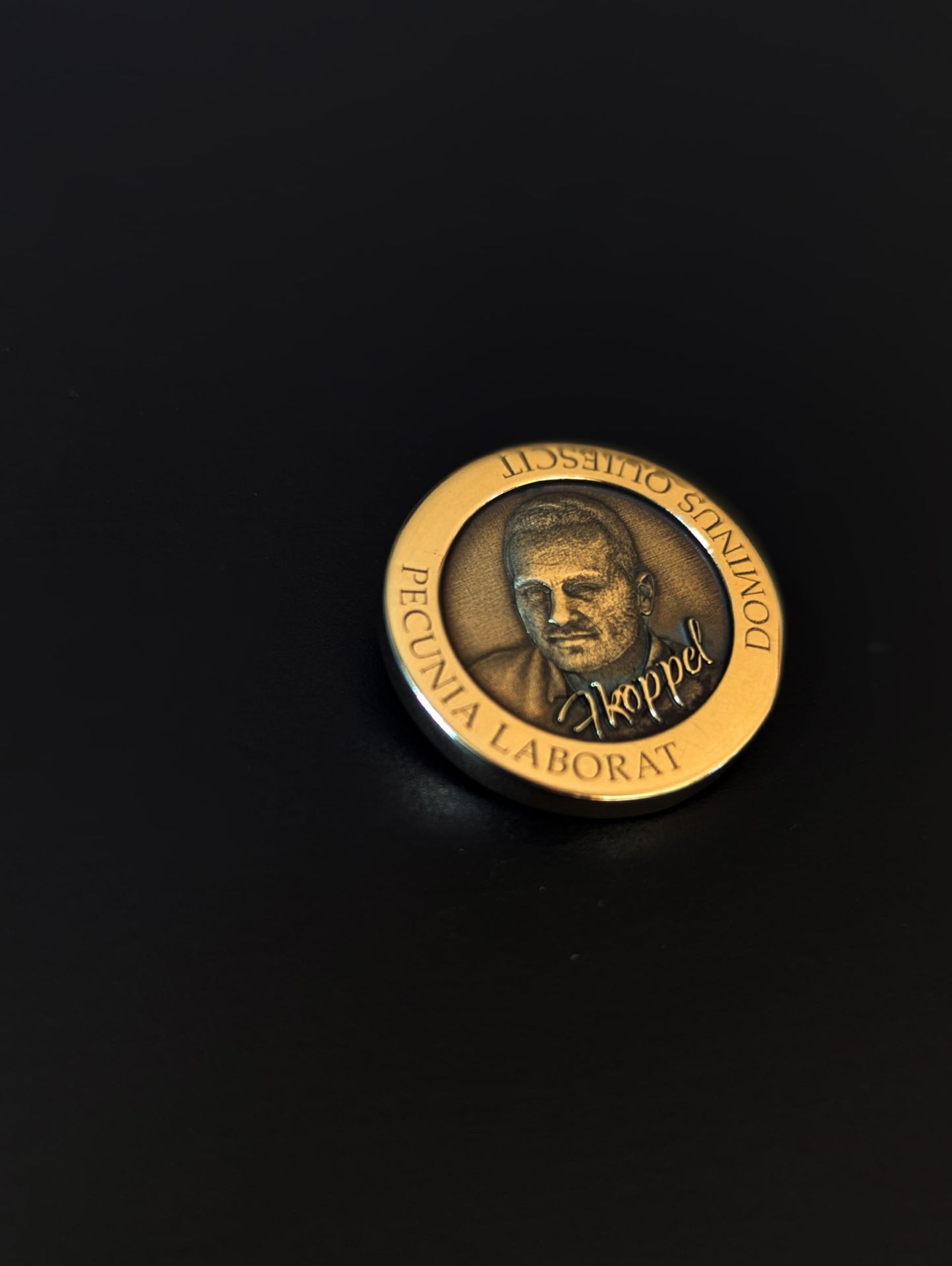 Ehemeri OÜ Hõbe- ja kuldmüntide valmistamine, Unikaaldisainiga meenemündid, Isikupärastatud investeerimiskuld, Tõeliselt väärikas kingitus