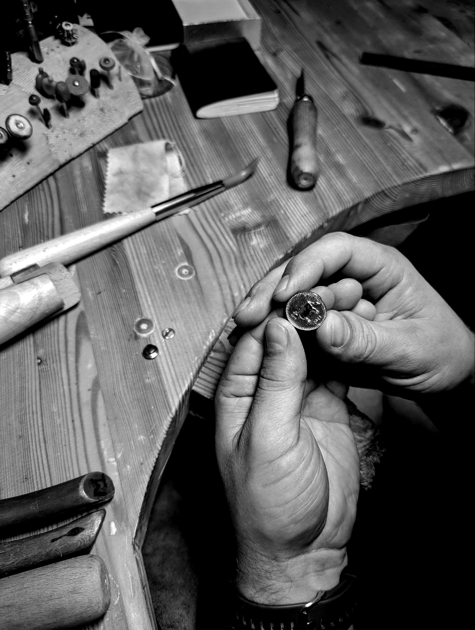 Ehemeri OÜ Hõbe- ja kuldmüntide valmistamine, Unikaaldisainiga meenemündid, Isikupärastatud investeerimiskuld, Tõeliselt väärikas kingitus